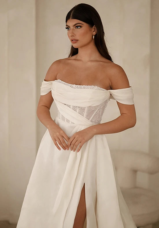 1730 Essense Martina Liana