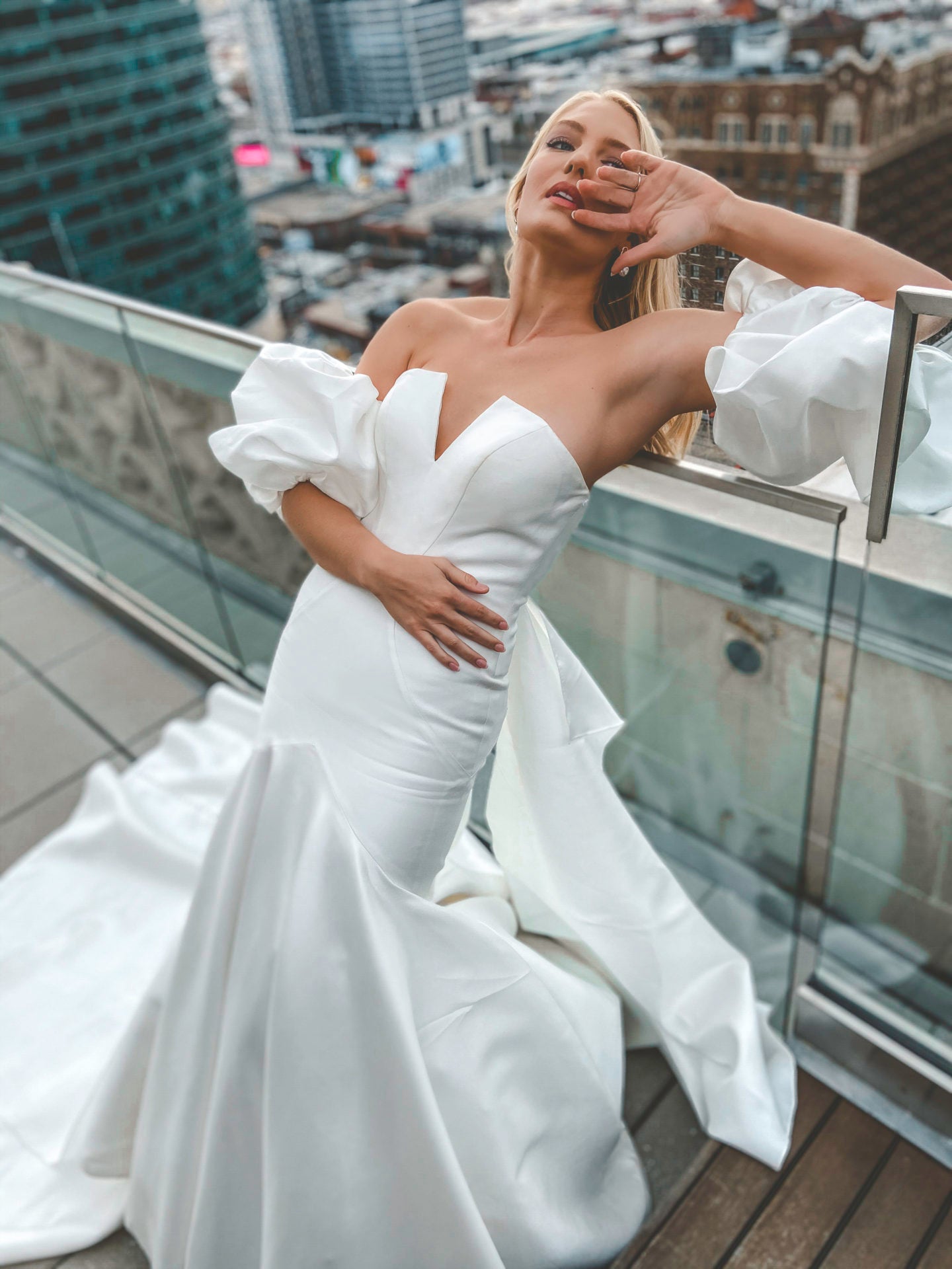 1266 Essense Martina Liana
