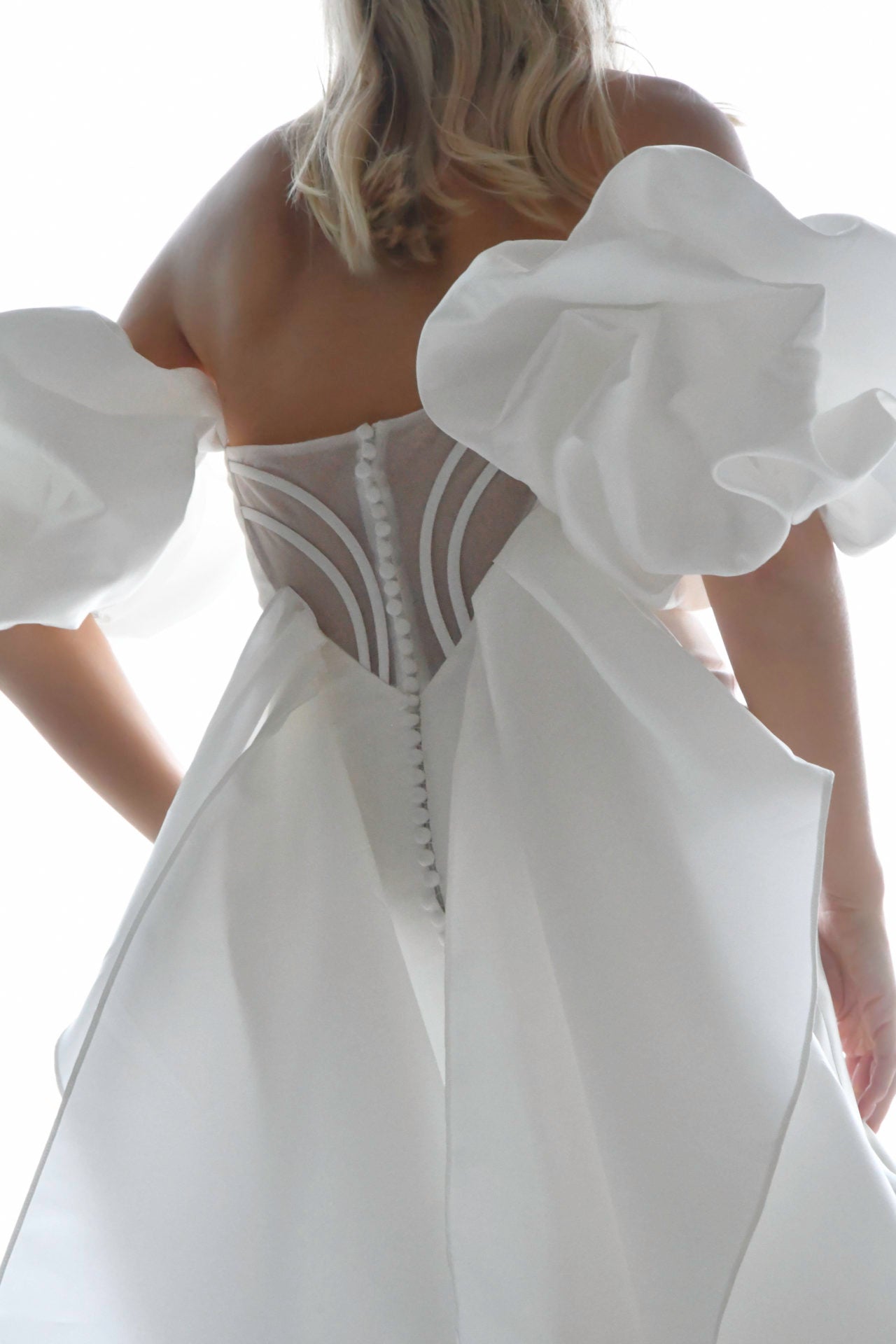 1266 Essense Martina Liana