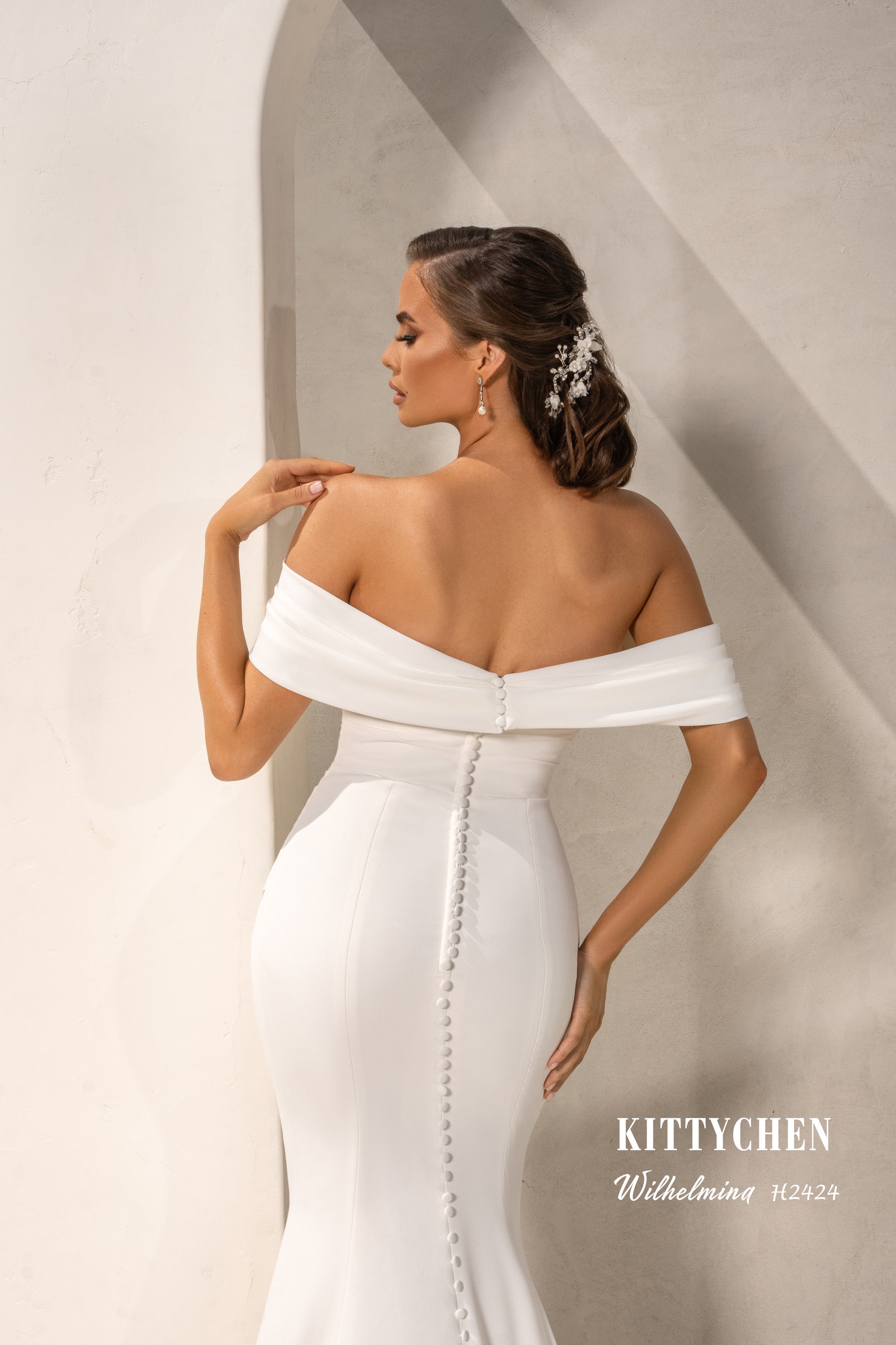 H2424 WILHELMINA - KITTY CHEN