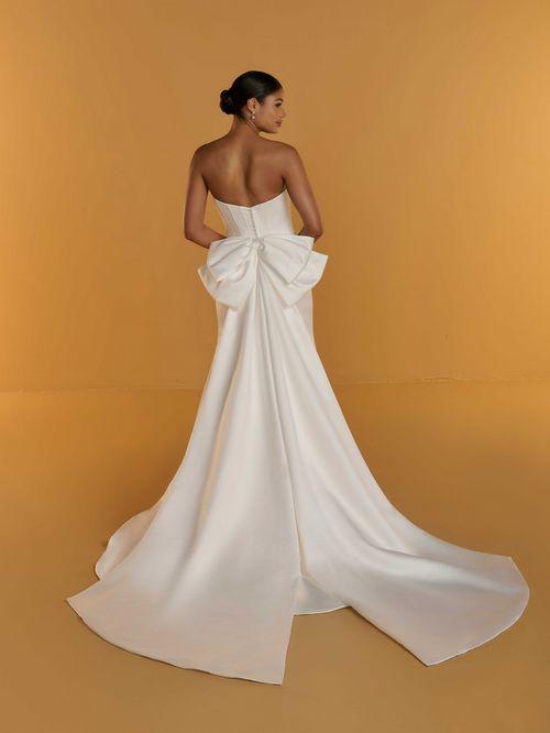 Private by Christina Wu Style 18496