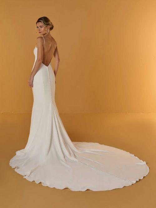 Christina Wu Exclusive Style 19437