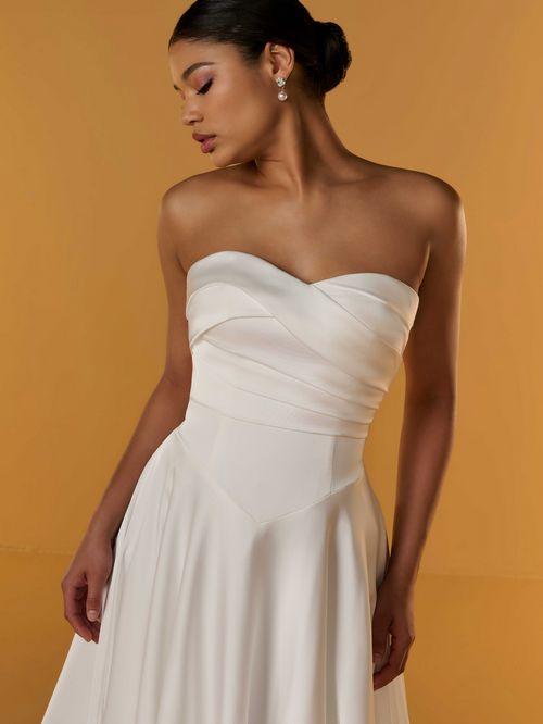 Christina Wu Exclusive Style 19442