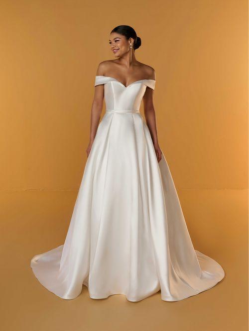 Christina Wu Exclusive Style 19444
