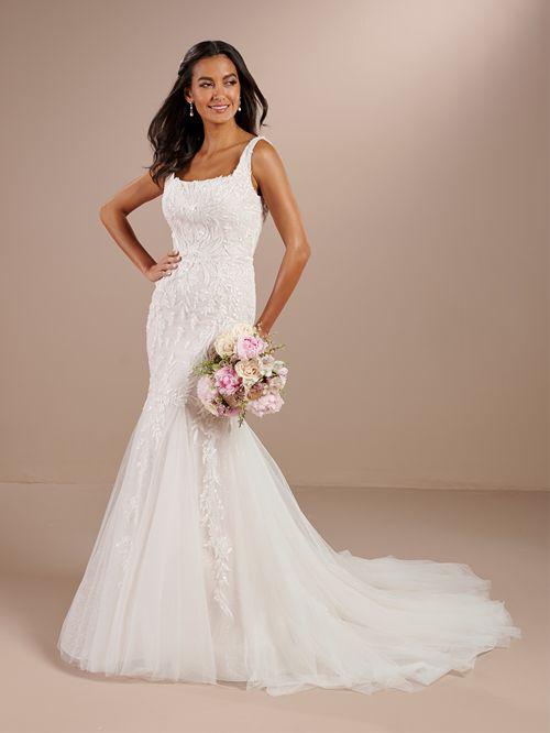 15873 Christina Wu Brides