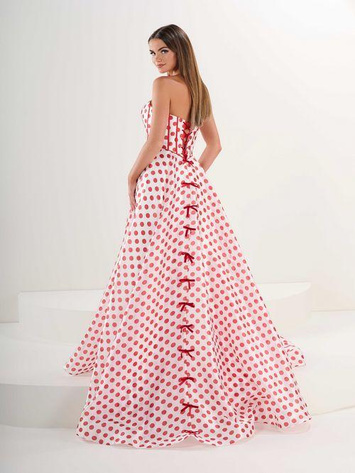 16326 Tiffany Designs